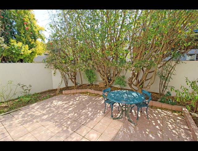 2 BEDROOM HOUSE FOR SALE IN SUNNINGHILL